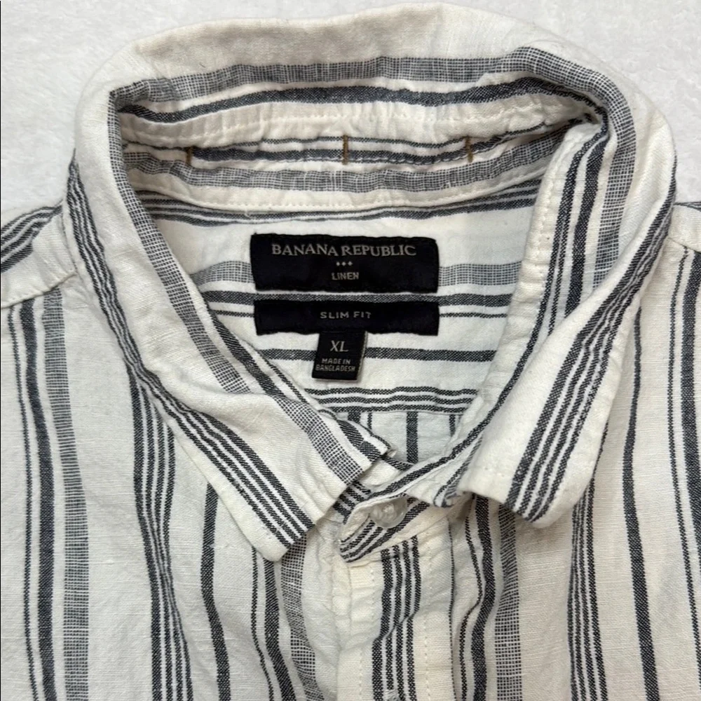 Banana Republic Striped Casual Button Down Shirt